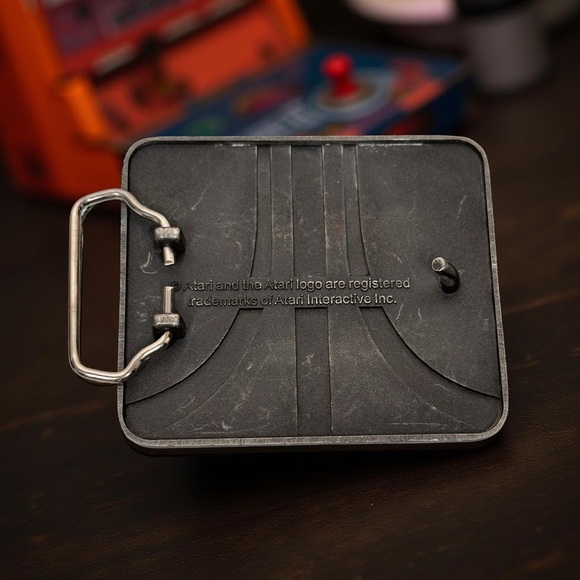 Vintage Atari Belt Buckle,natural patina,Atari trademark engraved on the back - Picture 2 of 3